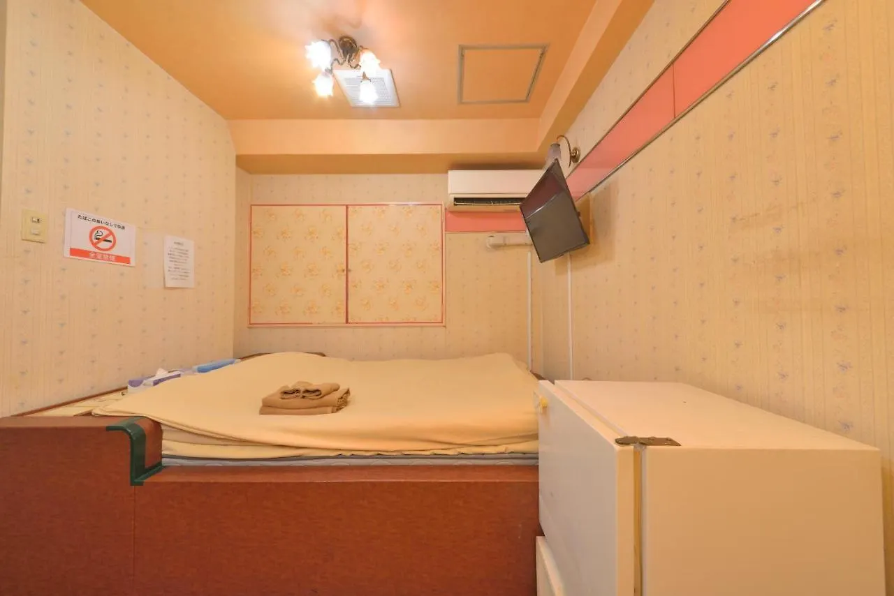 Oyo Hotel Sanmaruco Tokyo Japan