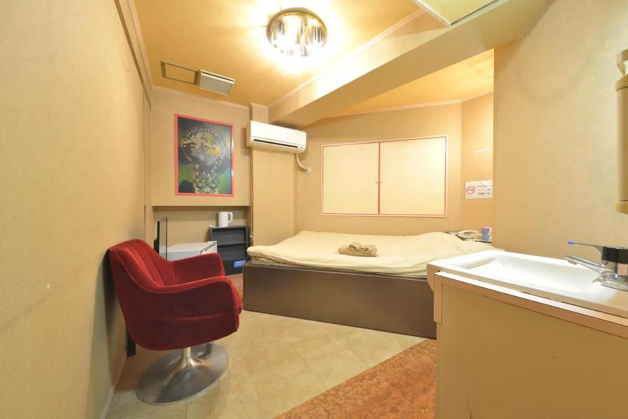 Oyo Hotel Sanmaruco Tokyo 2*,
